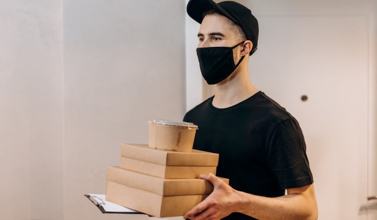 Uber-Hizli-Market-Teslimatinda-Ataga-Kalkti-7-Ulkede-Genisleme-featured