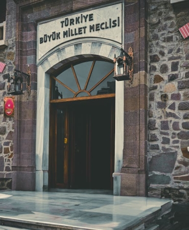 Emeklilere-OTV8217siz-Arac-Sartlari-ve-Meclis-Gelismeleri-featured